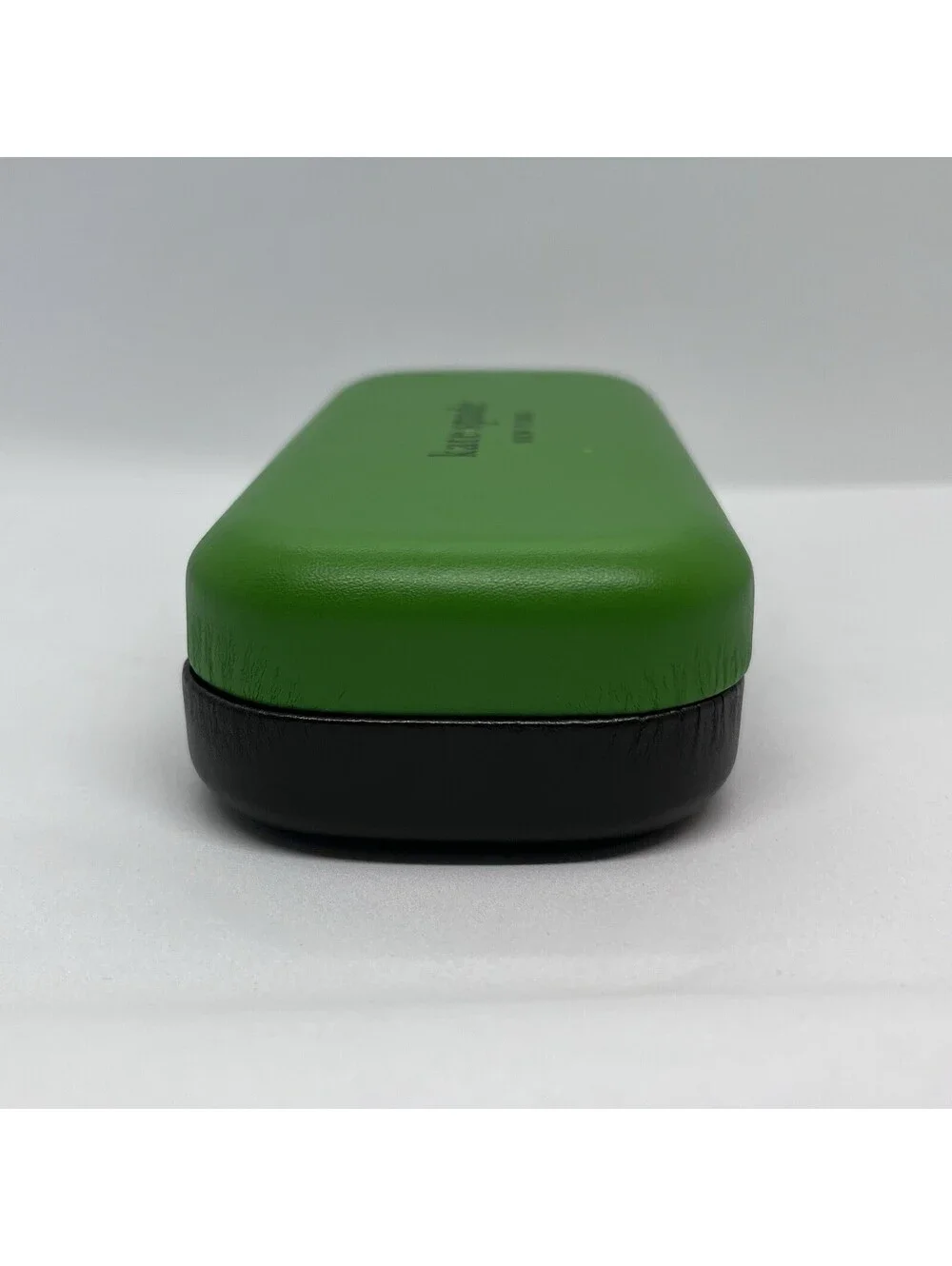 Kate Spade New York Hinged Hard Case for Glasses Green/Black